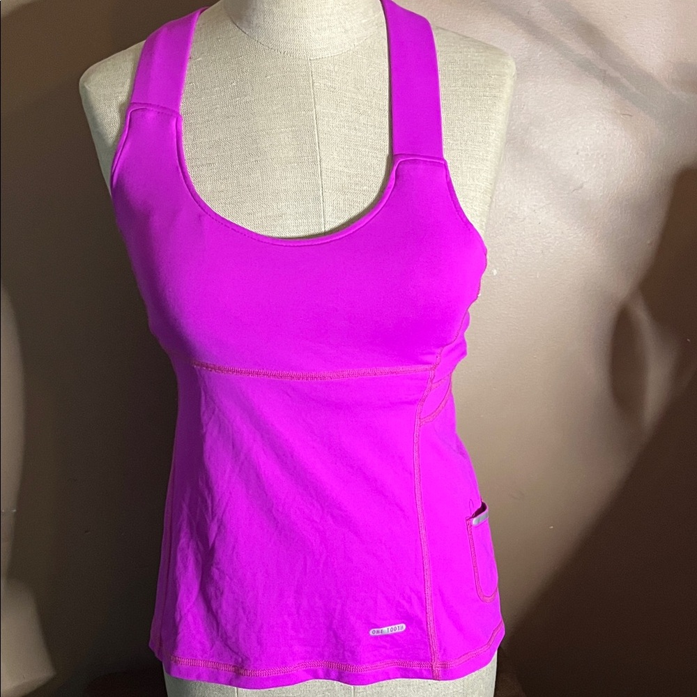 😄Fuchsia pink work out tank racer back small